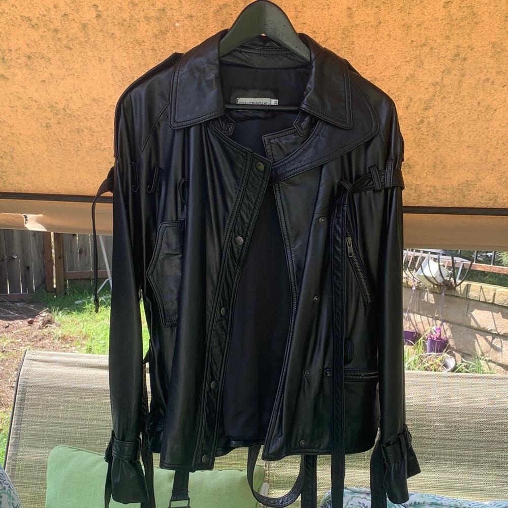 Women's Black Jacket Unbranded Classic Moto-Inspired Style. 100% calf leather